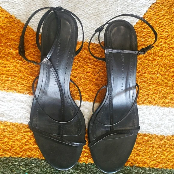 Zara Sandals - Picture 1 of 6